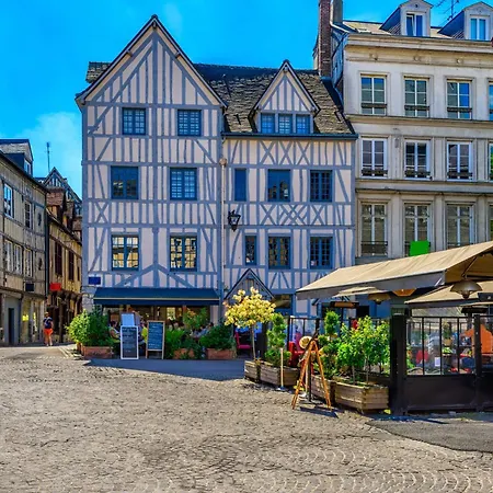 Apartment Les Loges Saint Eloi Somptueux F4 Pour 7 Personnes Rouen